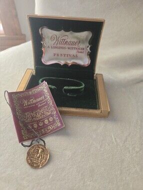 Wittnauer Vintage Festival Watch Box with Tag and Medal - Green Velvet